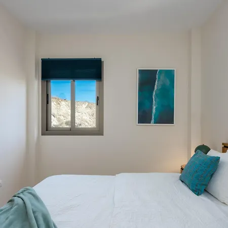 Stunning 3br Penthouse With Sea Views Apartmán