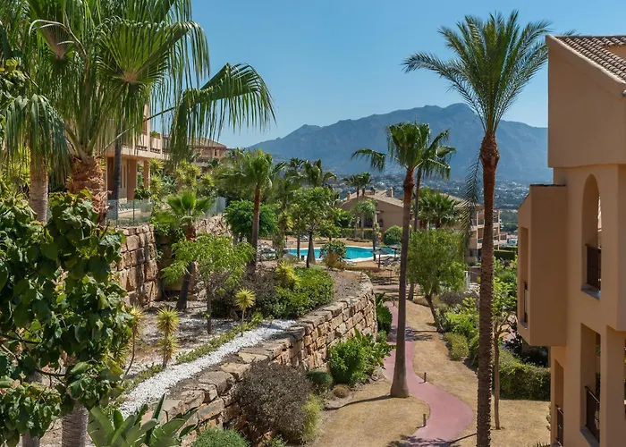 Stunning 3-bedroom Seaview Penthouse